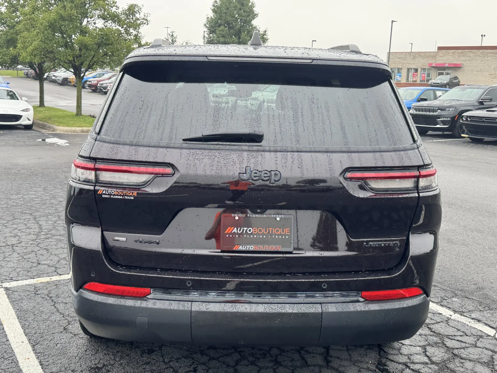 Jeep Grand Cherokee L photo 12