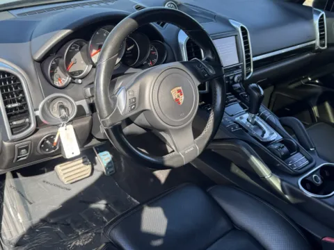More photos of 2012 Porsche Cayenne S at Auto Boutique Ohio, OH