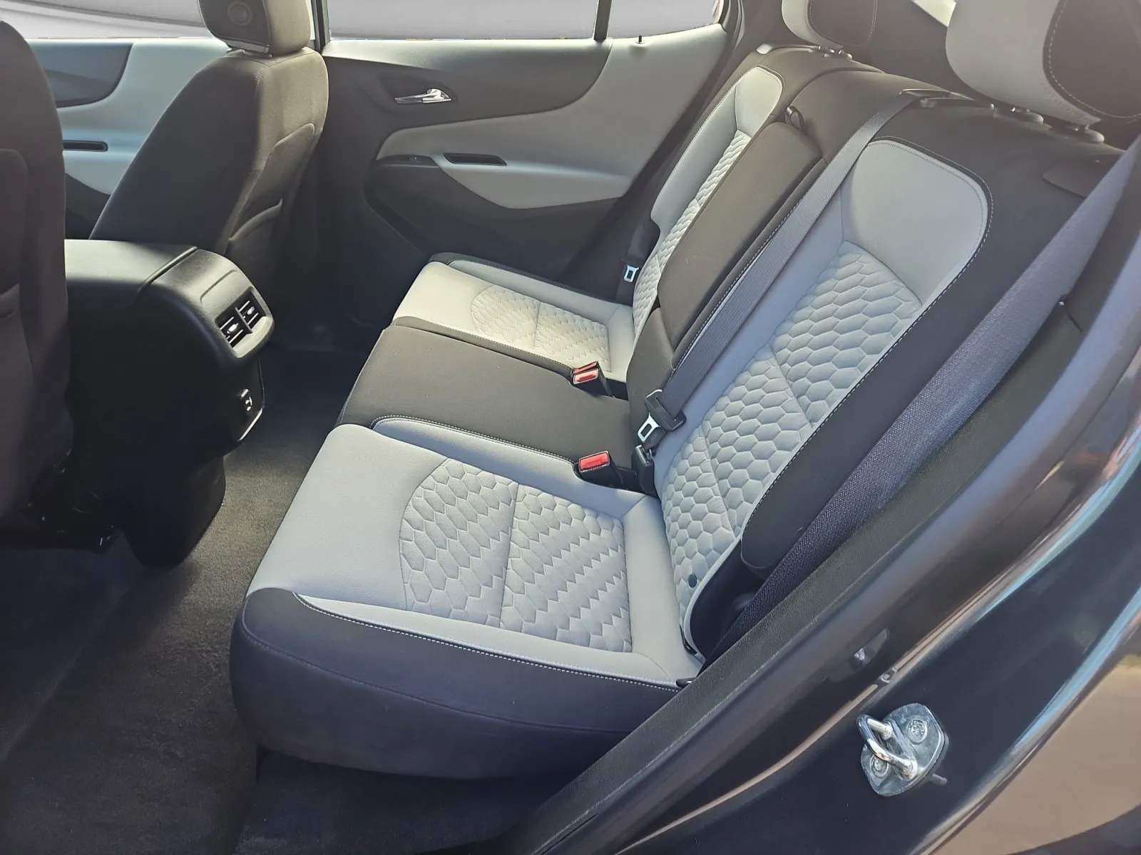 Chevrolet Equinox photo 14