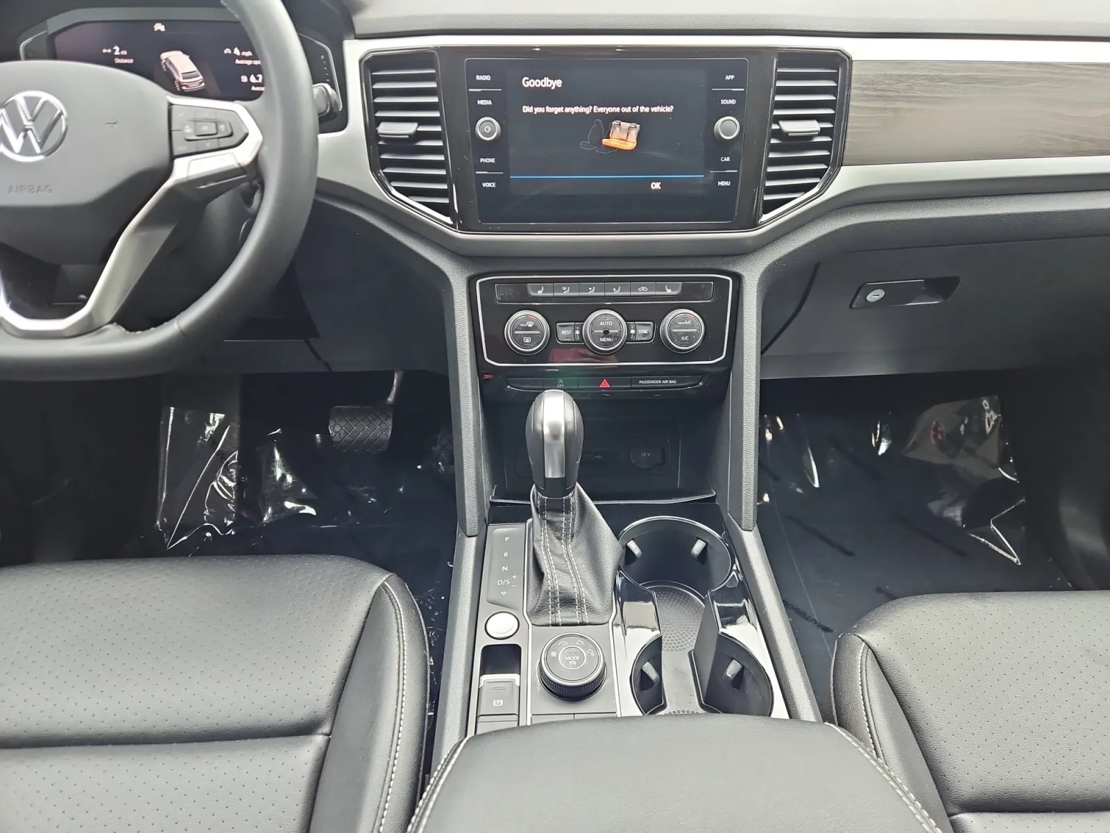 Volkswagen Atlas photo 11