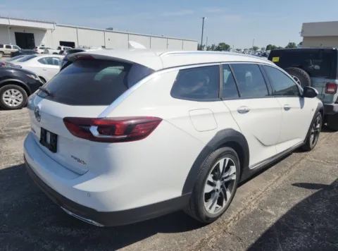 More photos of 2018 Buick Regal TourX Preferred at Auto Boutique Ohio, OH