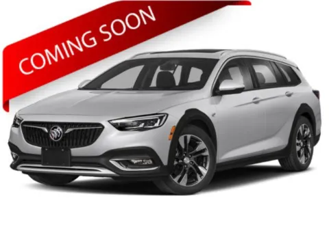 White 2018 Buick Regal TourX Preferred for sale in Columbus, OH