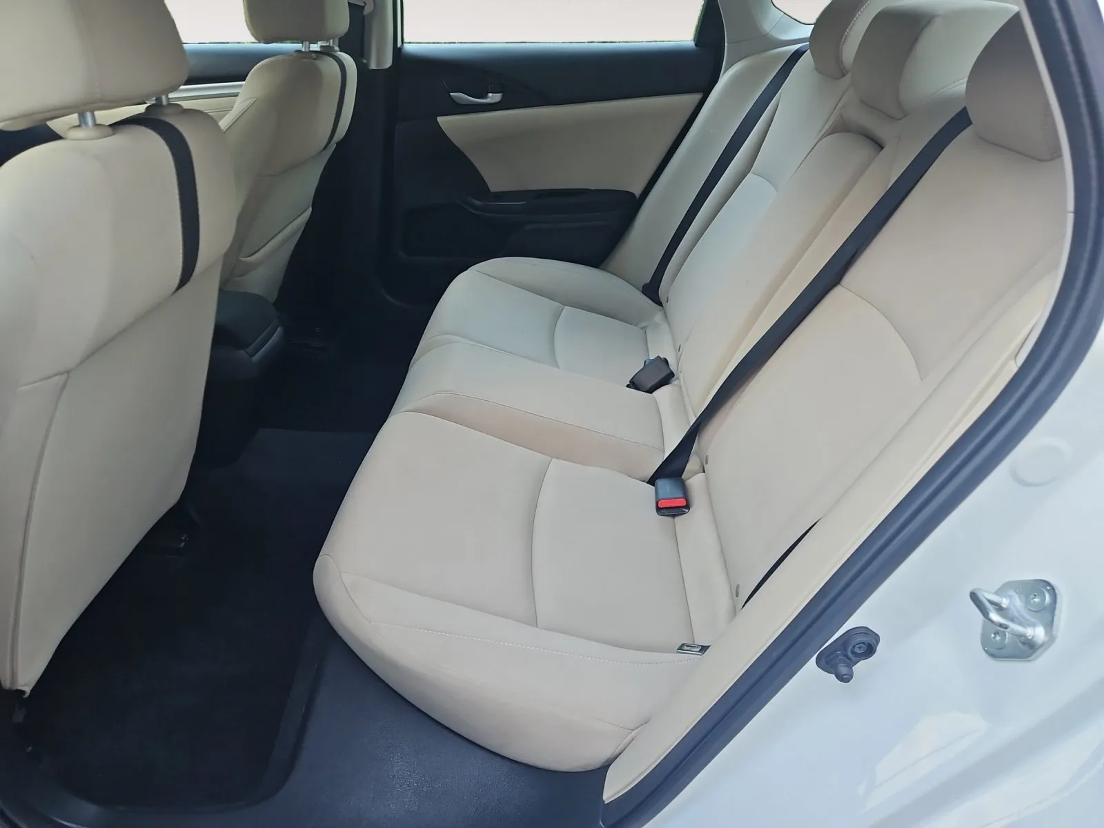 Honda Civic photo 13