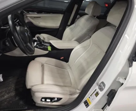 More photos of 2018 BMW 5 Series M550i xDrive at Auto Boutique Ohio, OH