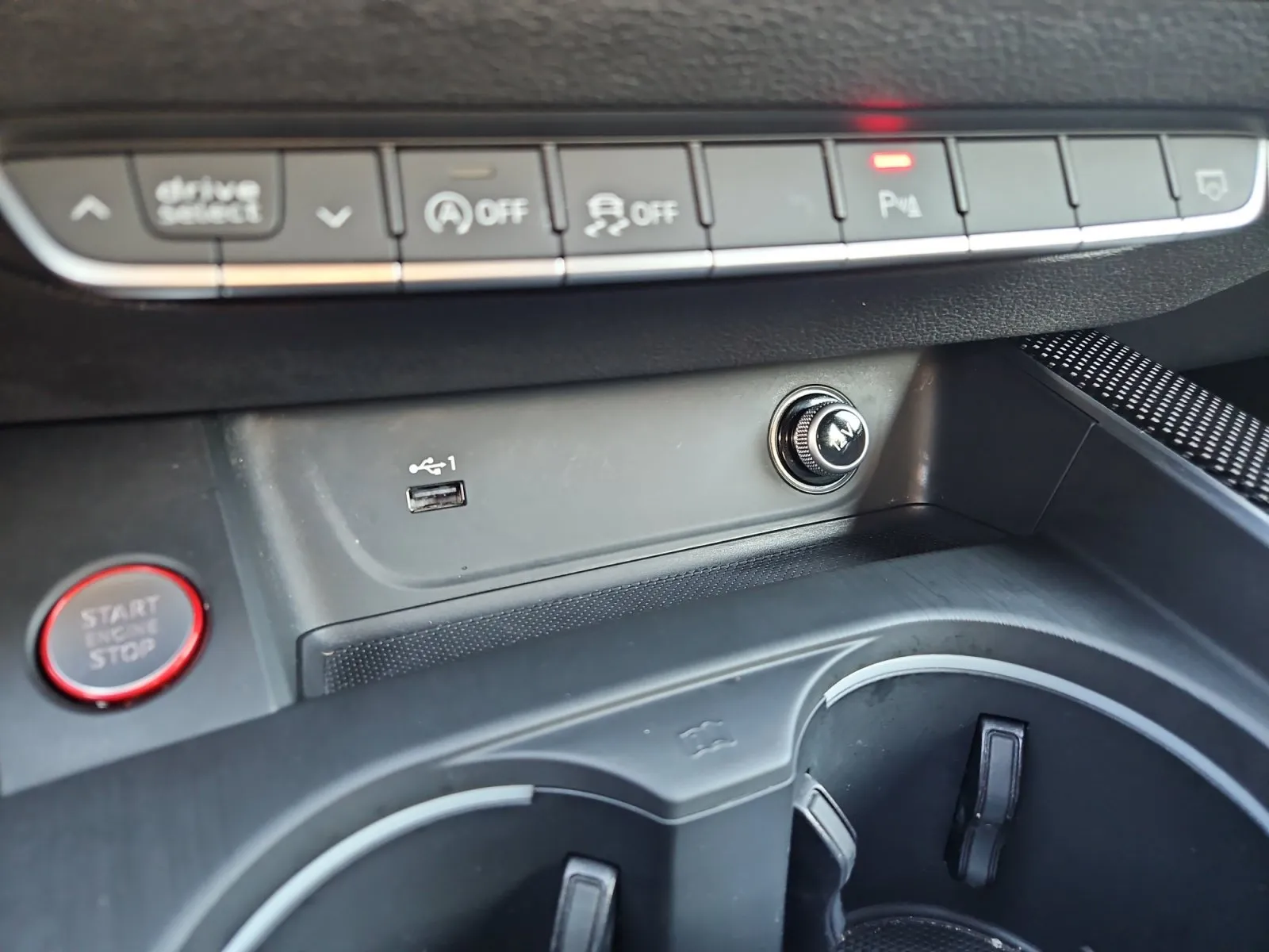 Audi S5 photo 25