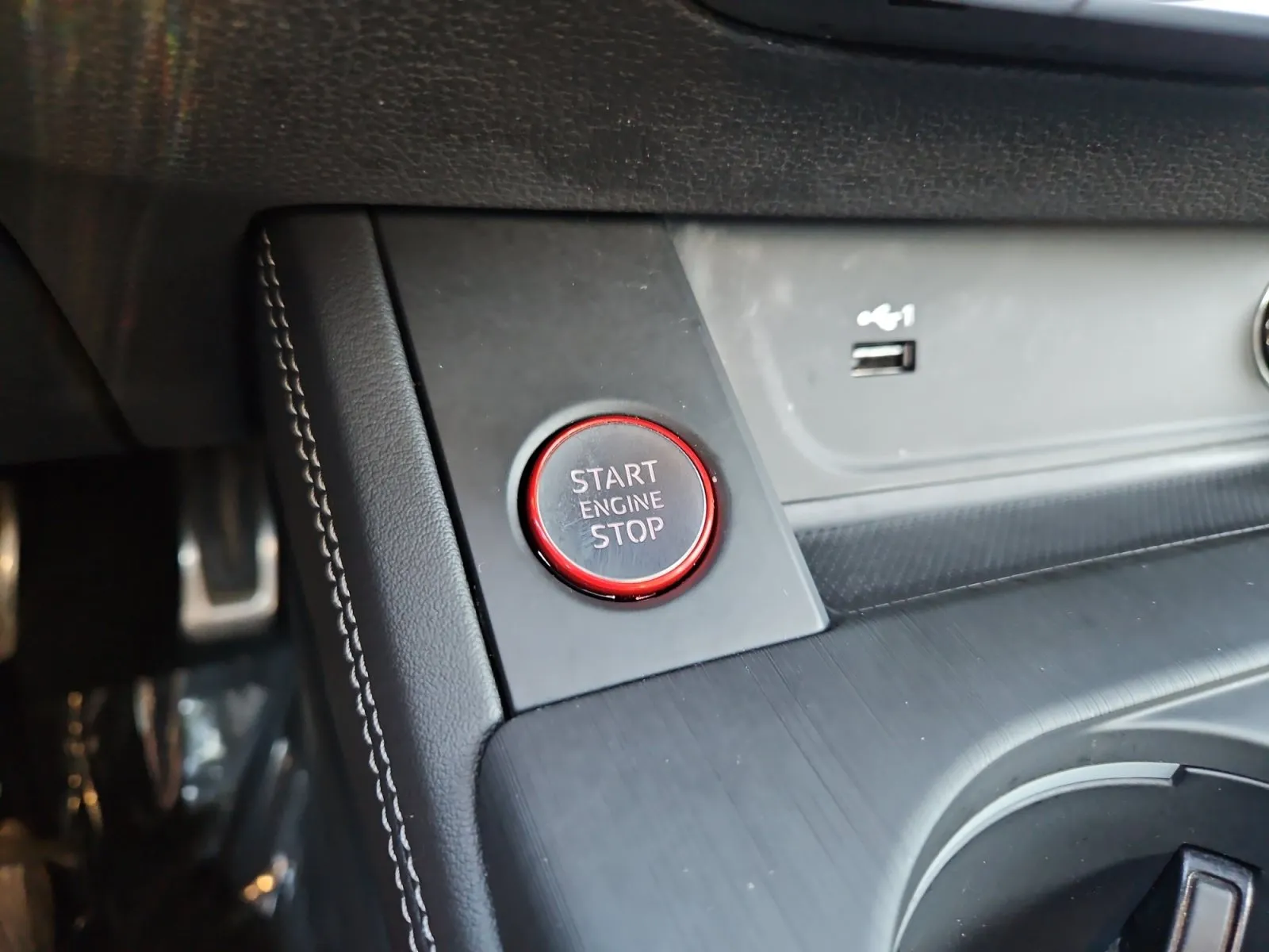 Audi S5 photo 24