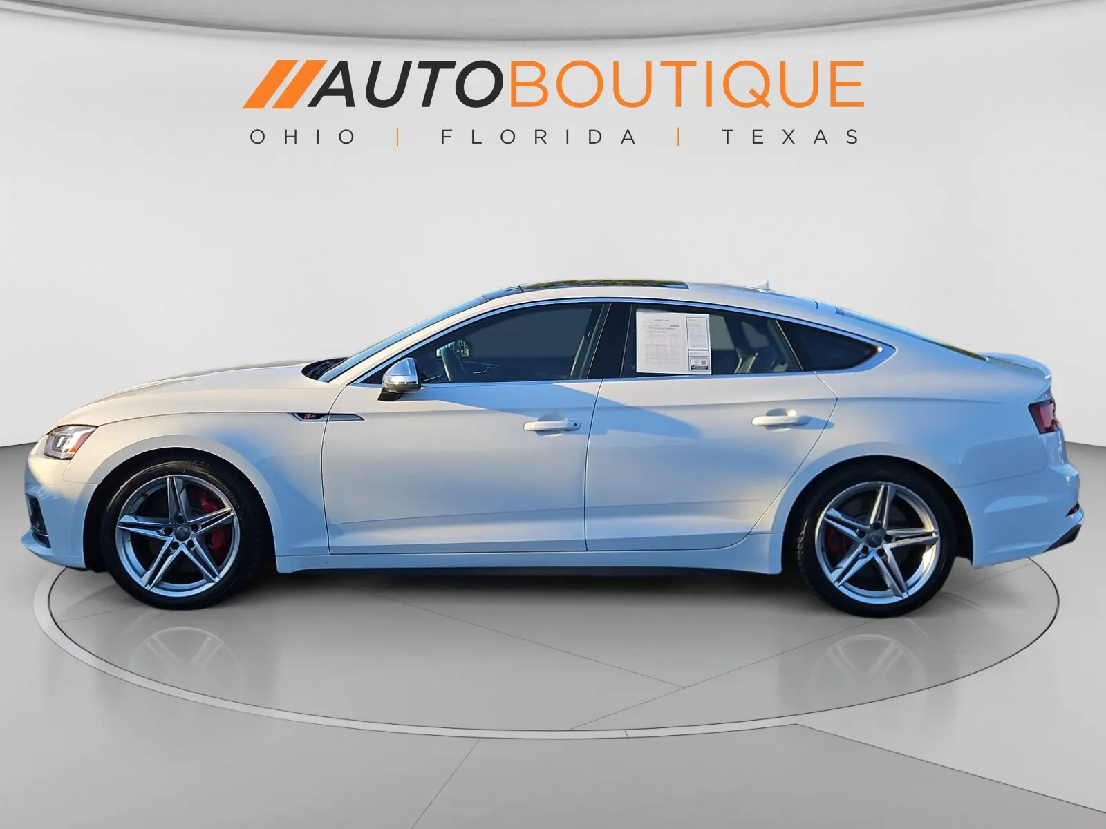 Audi S5 photo 2