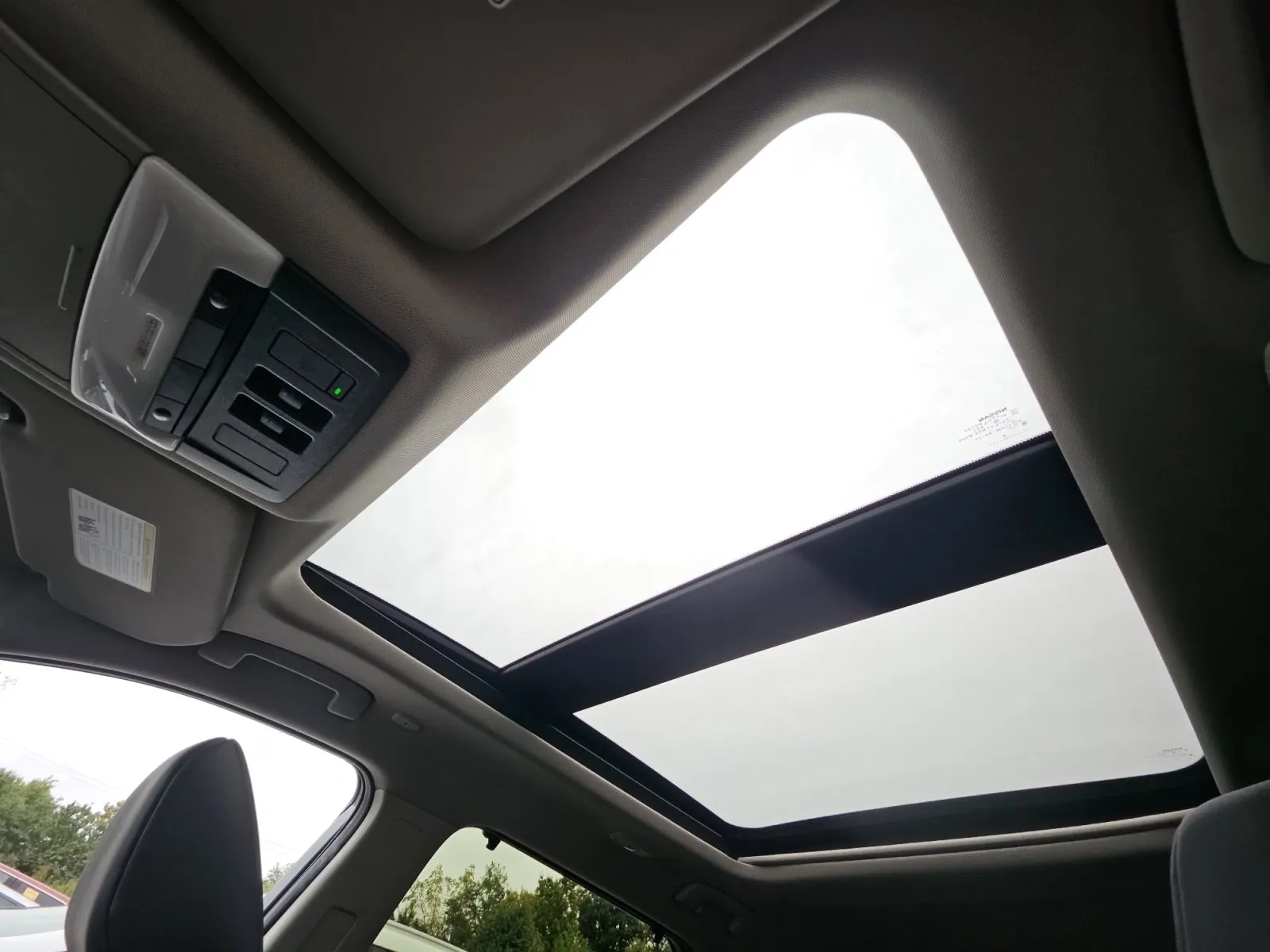 Nissan Rogue photo 19