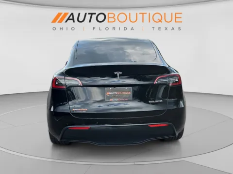 More photos of 2022 Tesla Model Y Performance at Auto Boutique Ohio, OH