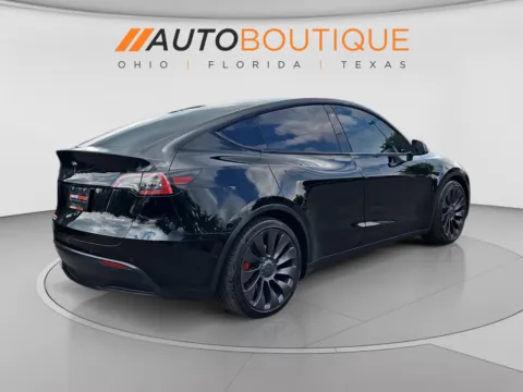 More photos of 2022 Tesla Model Y Performance at Auto Boutique Ohio, OH
