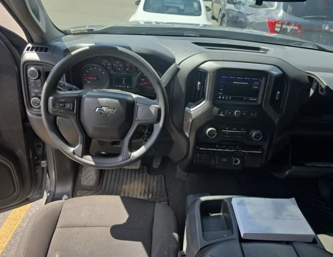 Chevrolet Silverado photo 6