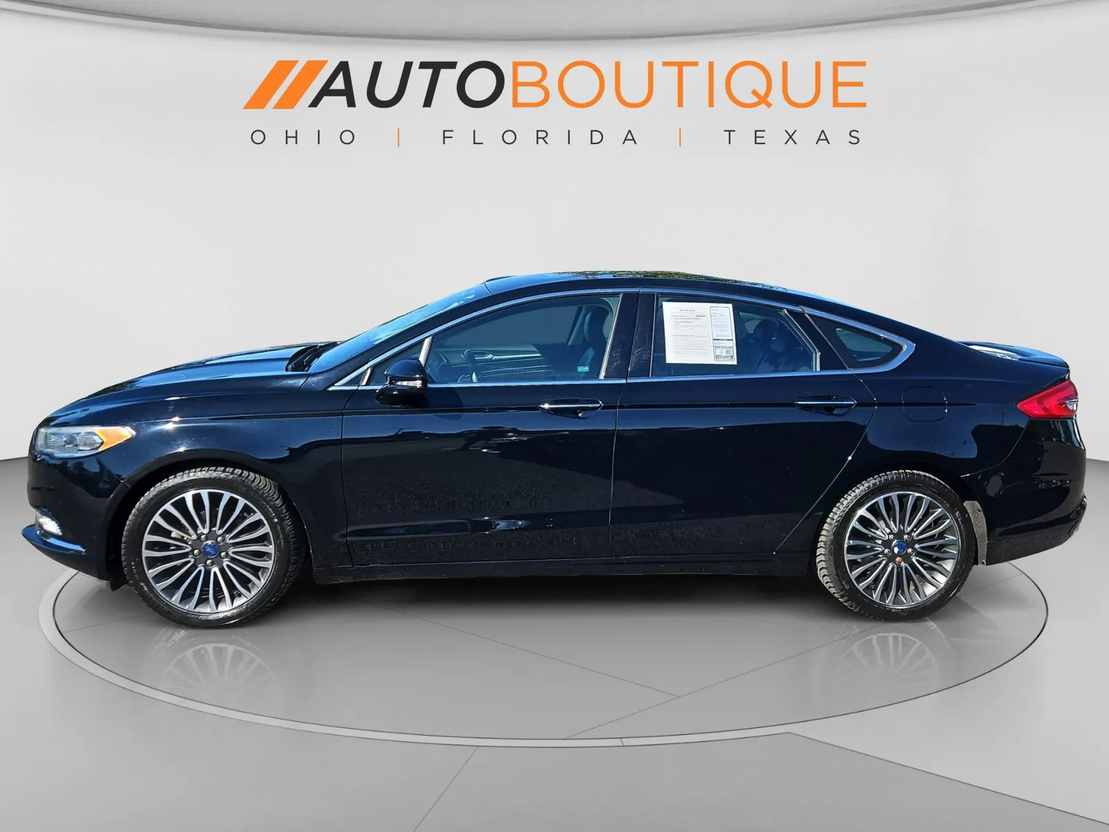 Ford Fusion photo 2