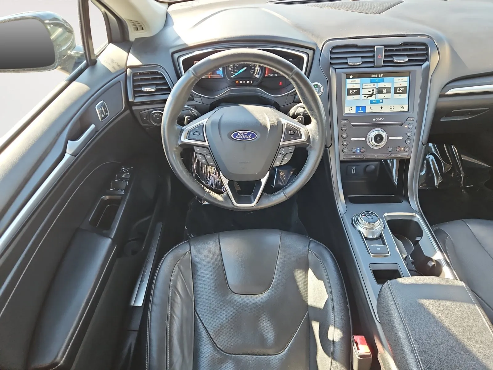 Ford Fusion photo 10