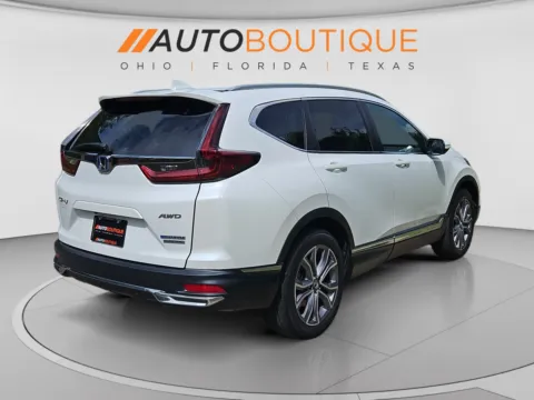 More photos of 2022 Honda CR-V Hybrid Touring at Auto Boutique Ohio, OH