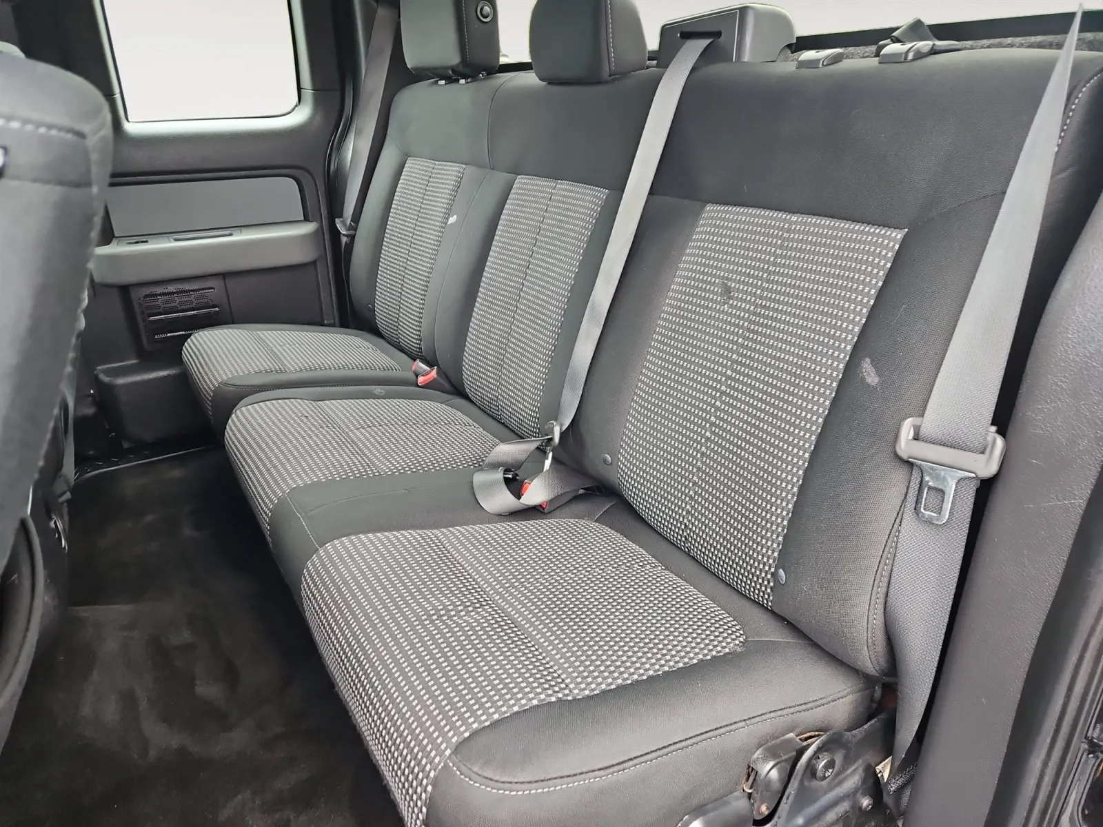 Ford F-150 photo 13