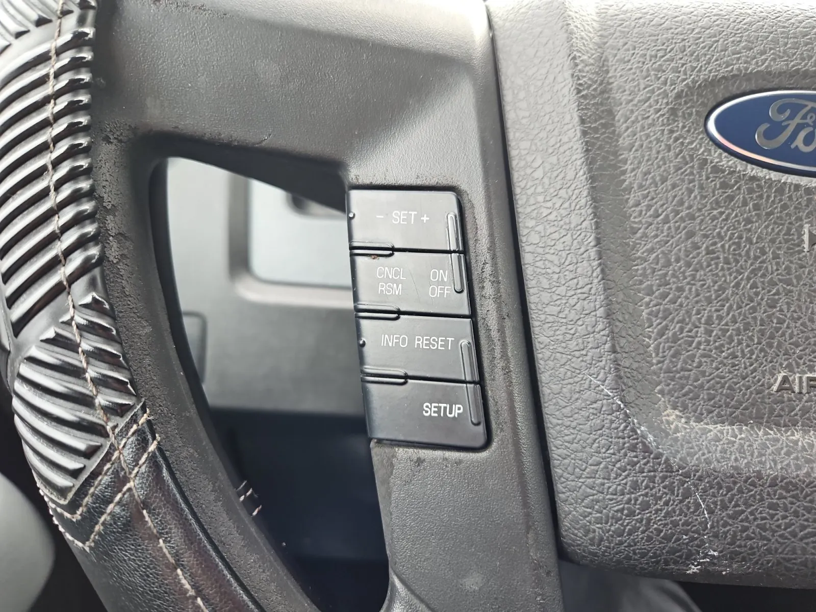 Ford F-150 photo 21