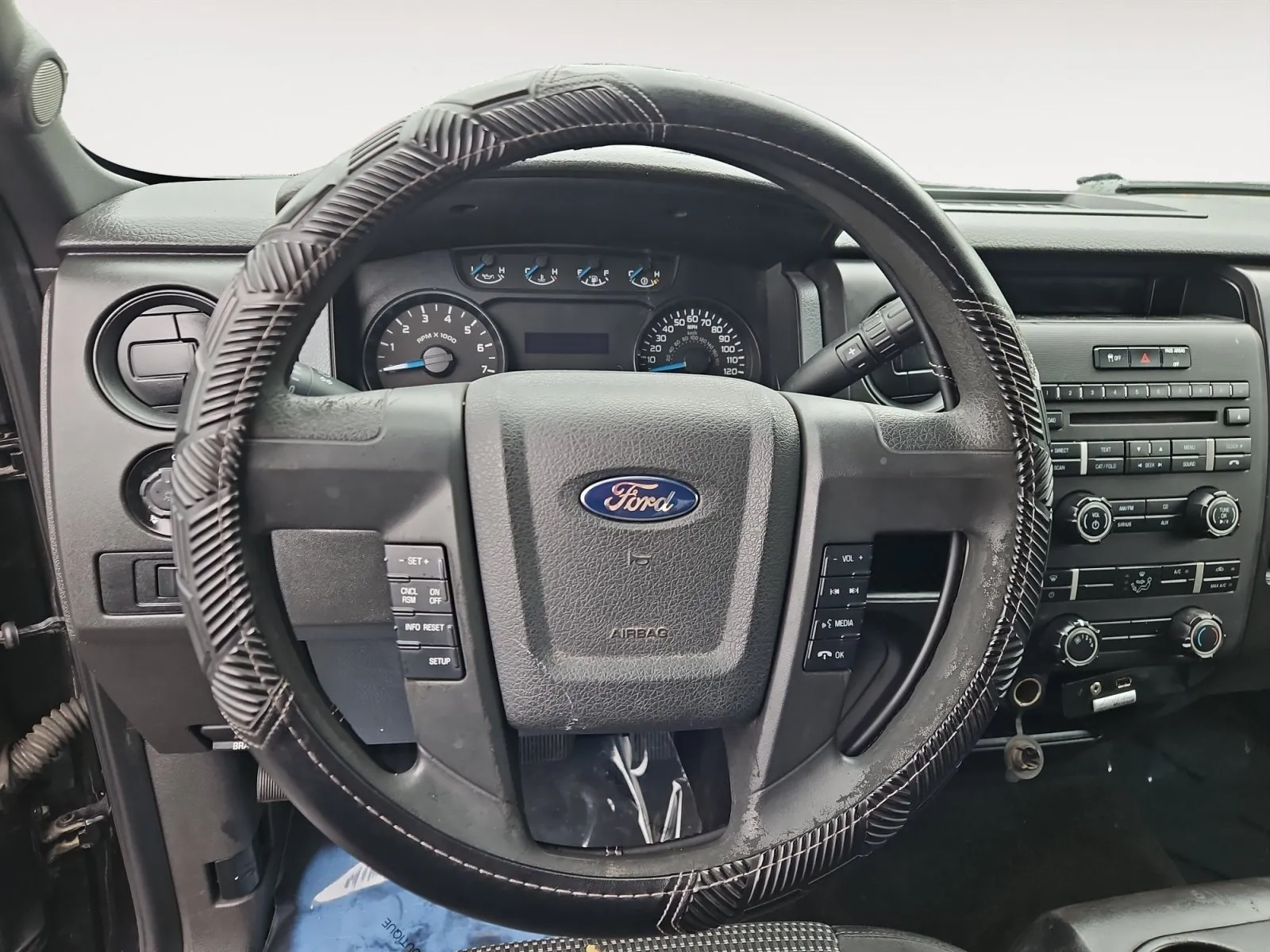 Ford F-150 photo 12