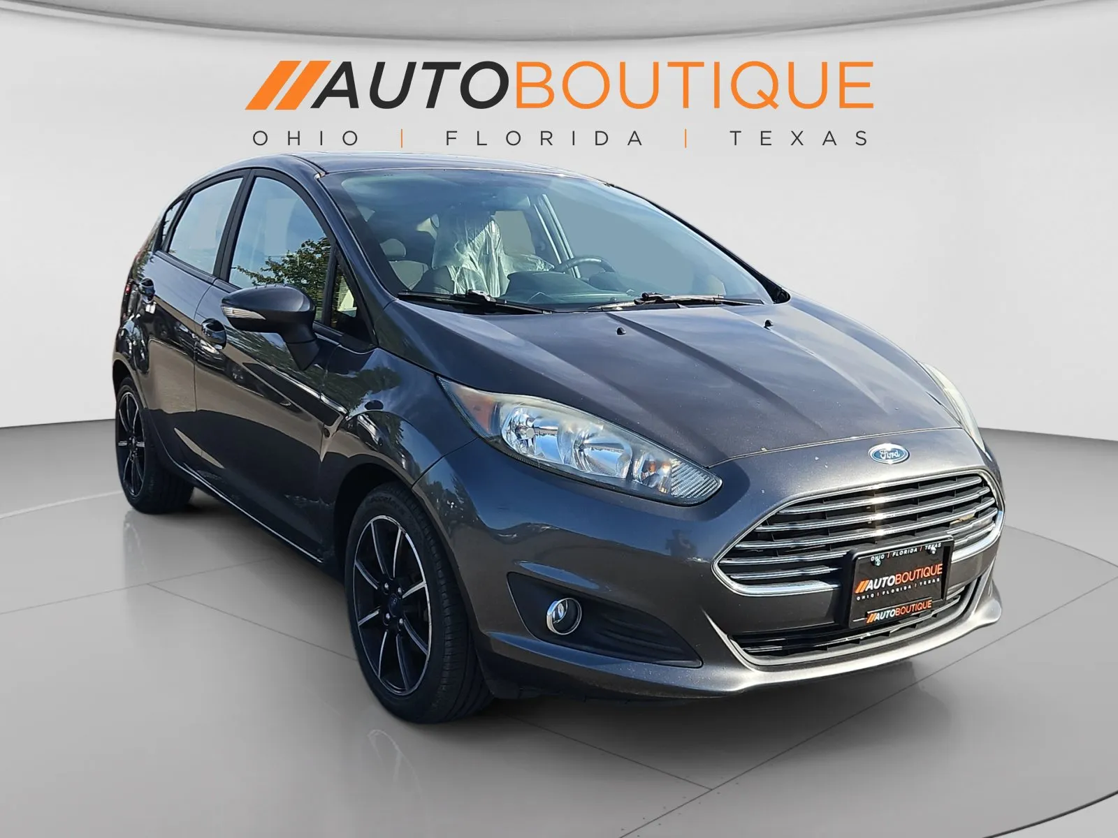 Ford Fiesta photo 6