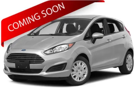 Red 2015 Ford Fiesta SE for sale in Columbus, OH