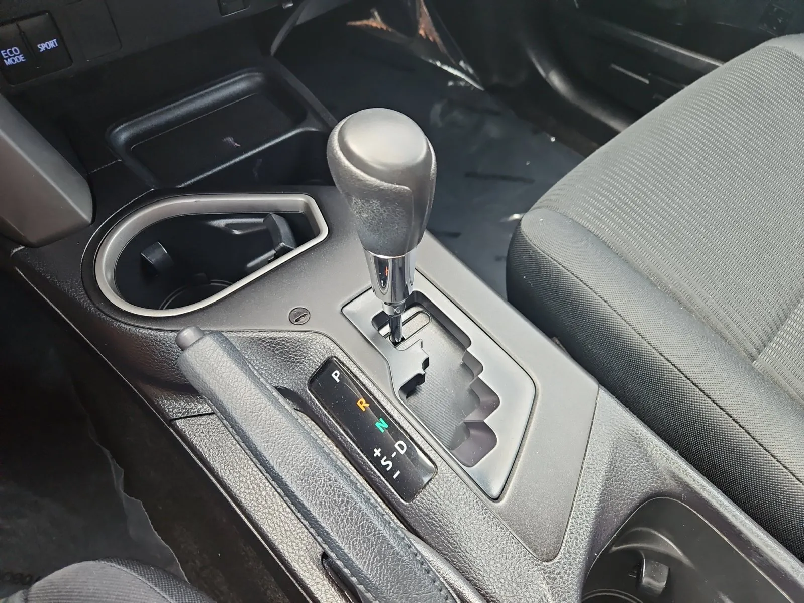 Toyota RAV4 photo 17