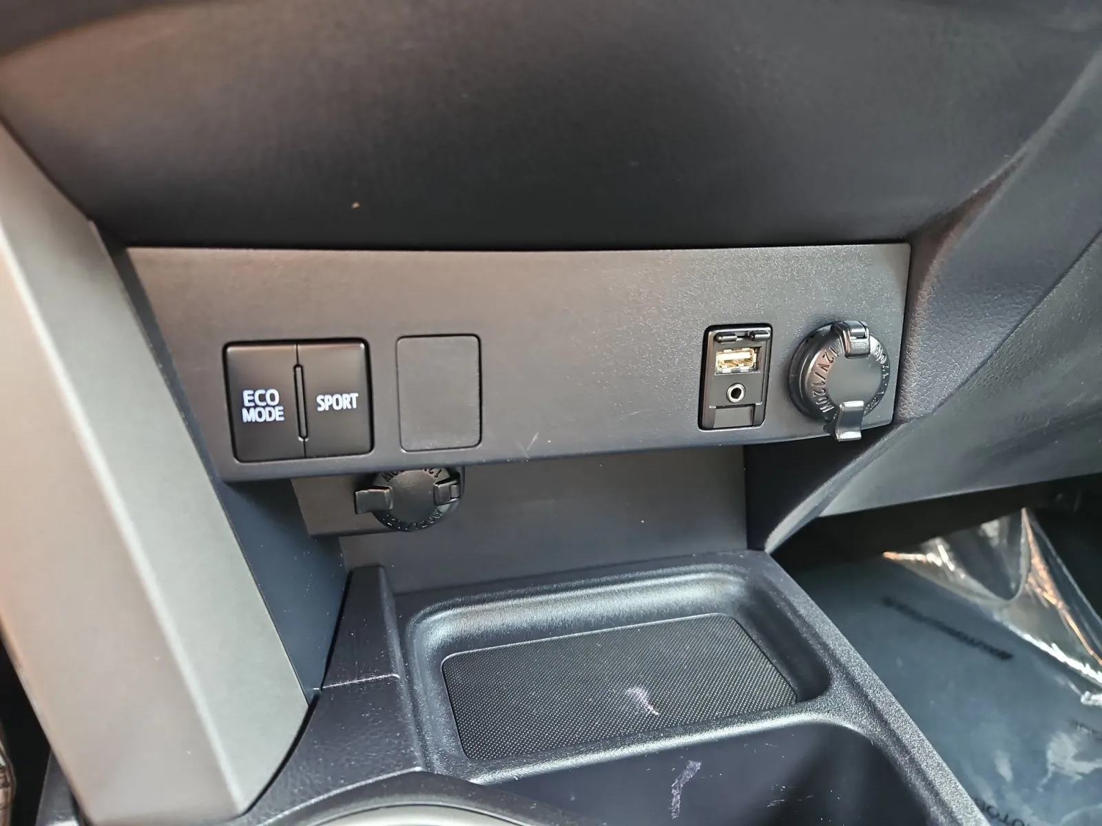 Toyota RAV4 photo 16