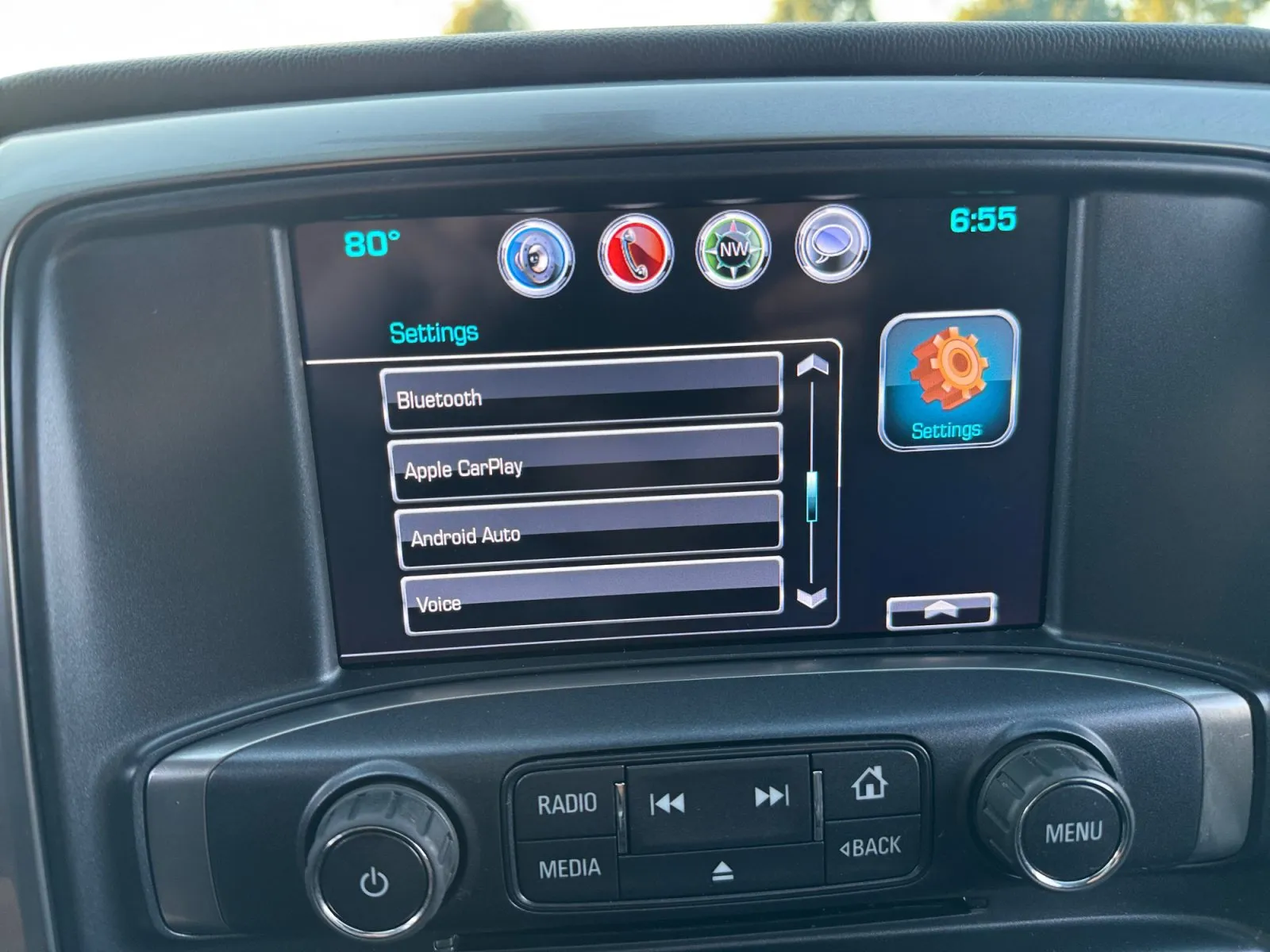 Chevrolet Silverado photo 19