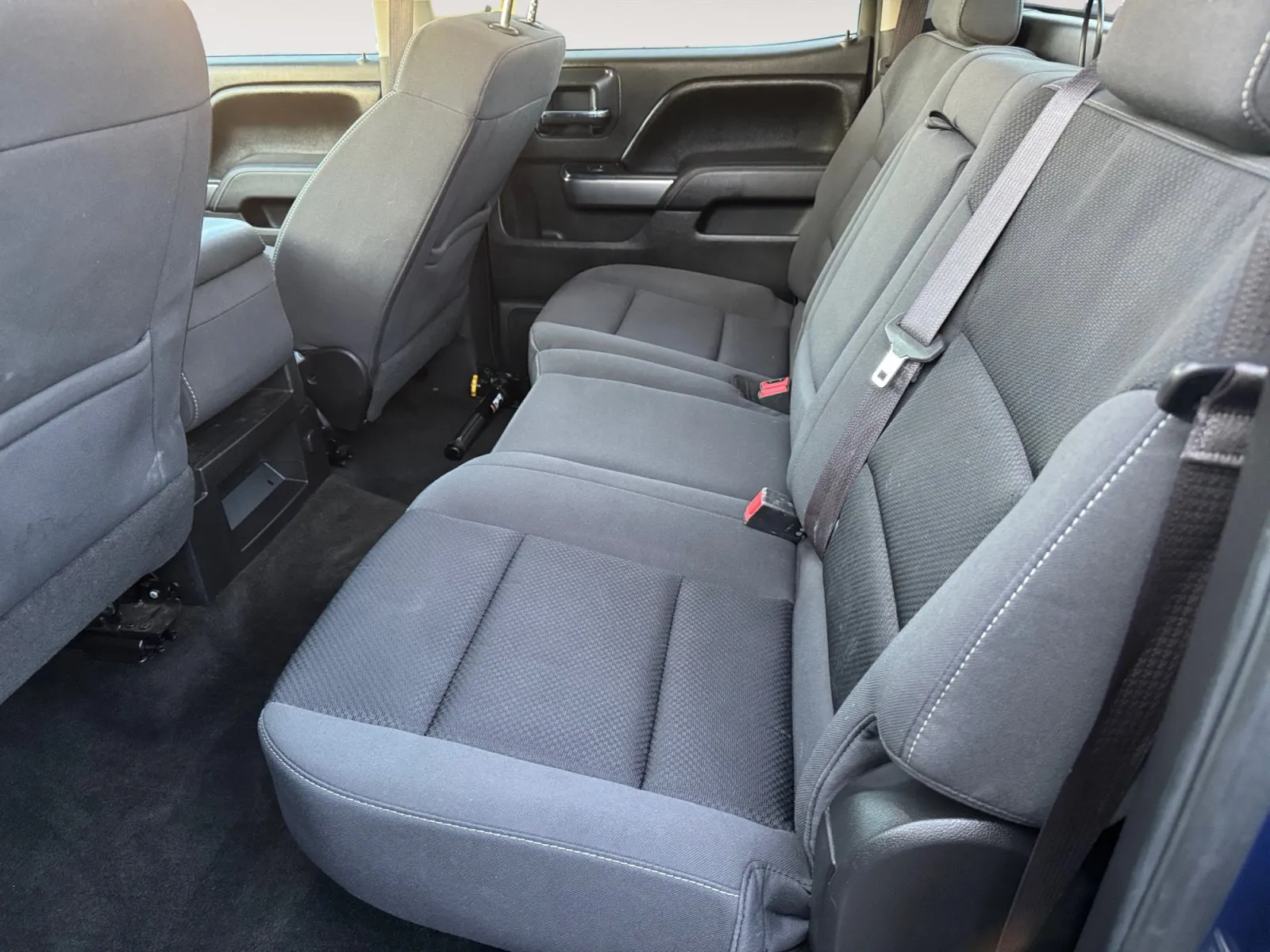 Chevrolet Silverado photo 13