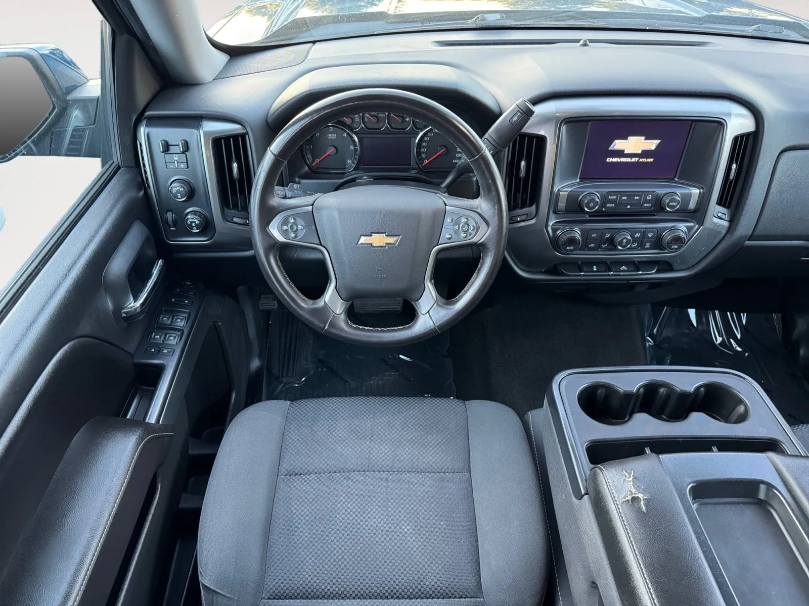 Chevrolet Silverado photo 10
