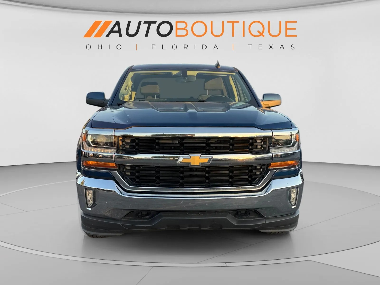 Chevrolet Silverado photo 8