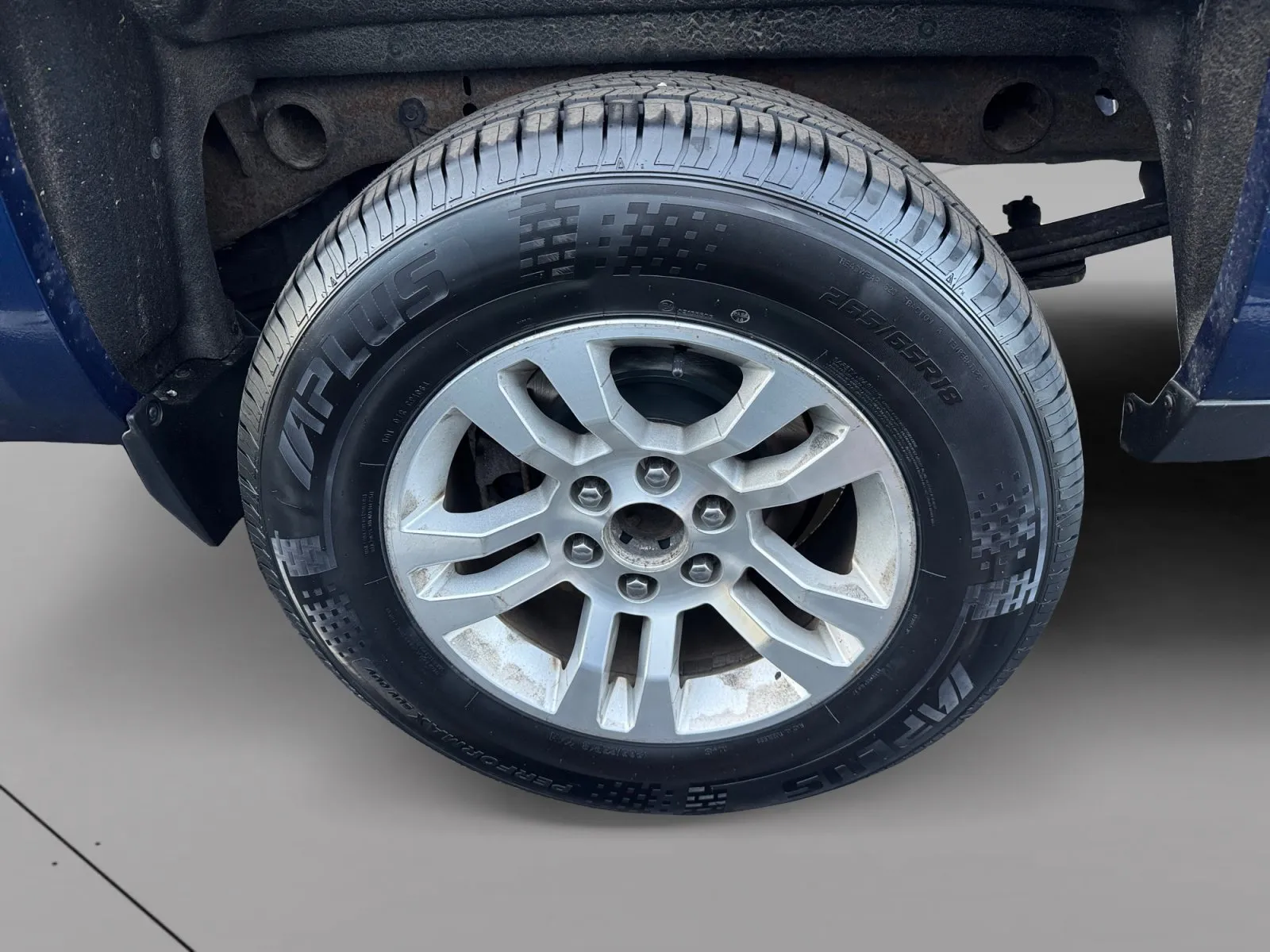 Chevrolet Silverado photo 14