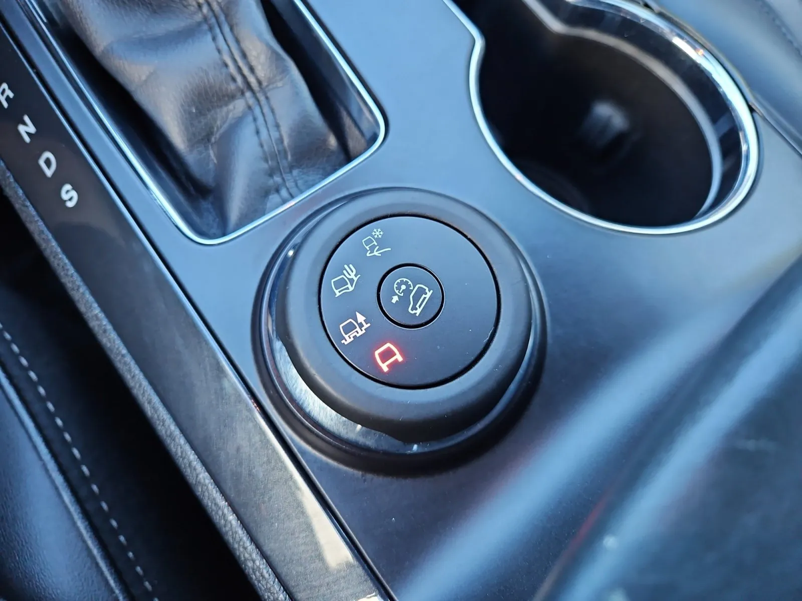 Ford Explorer photo 28