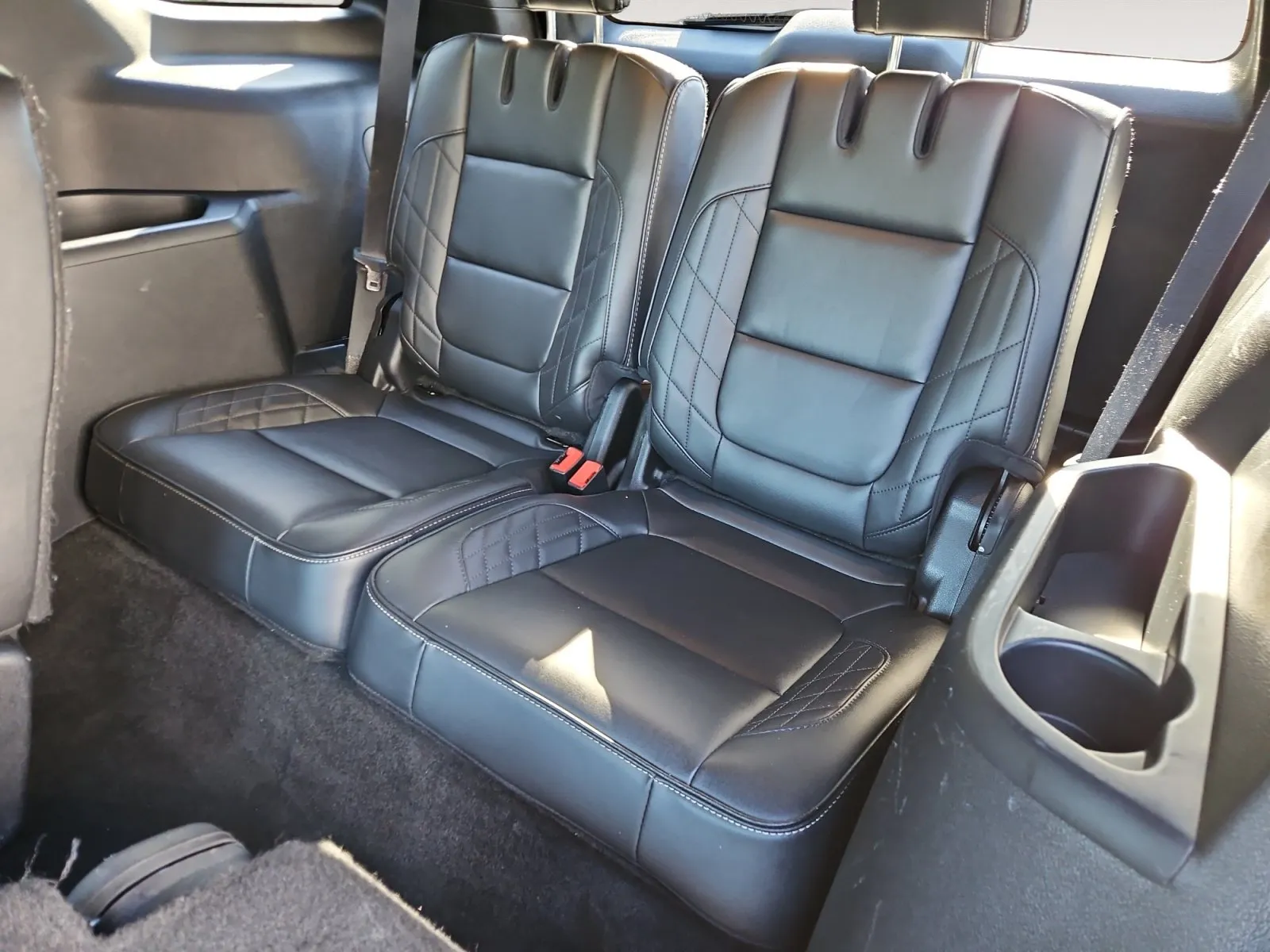 Ford Explorer photo 15