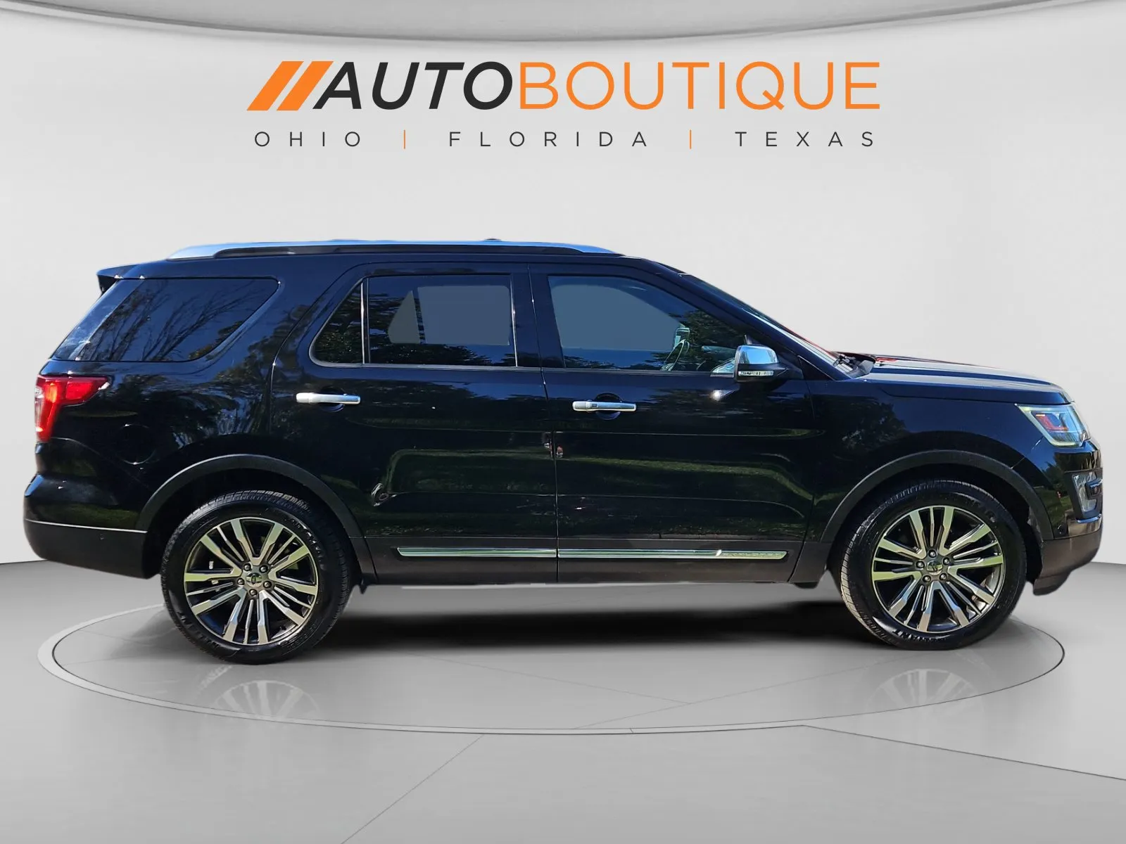 Ford Explorer photo 6