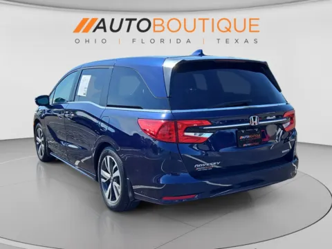 Another view of 2024 Honda Odyssey Touring for sale in Columbus, OH at Auto Boutique Ohio