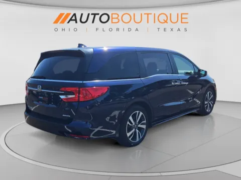 More photos of 2024 Honda Odyssey Touring at Auto Boutique Ohio, OH