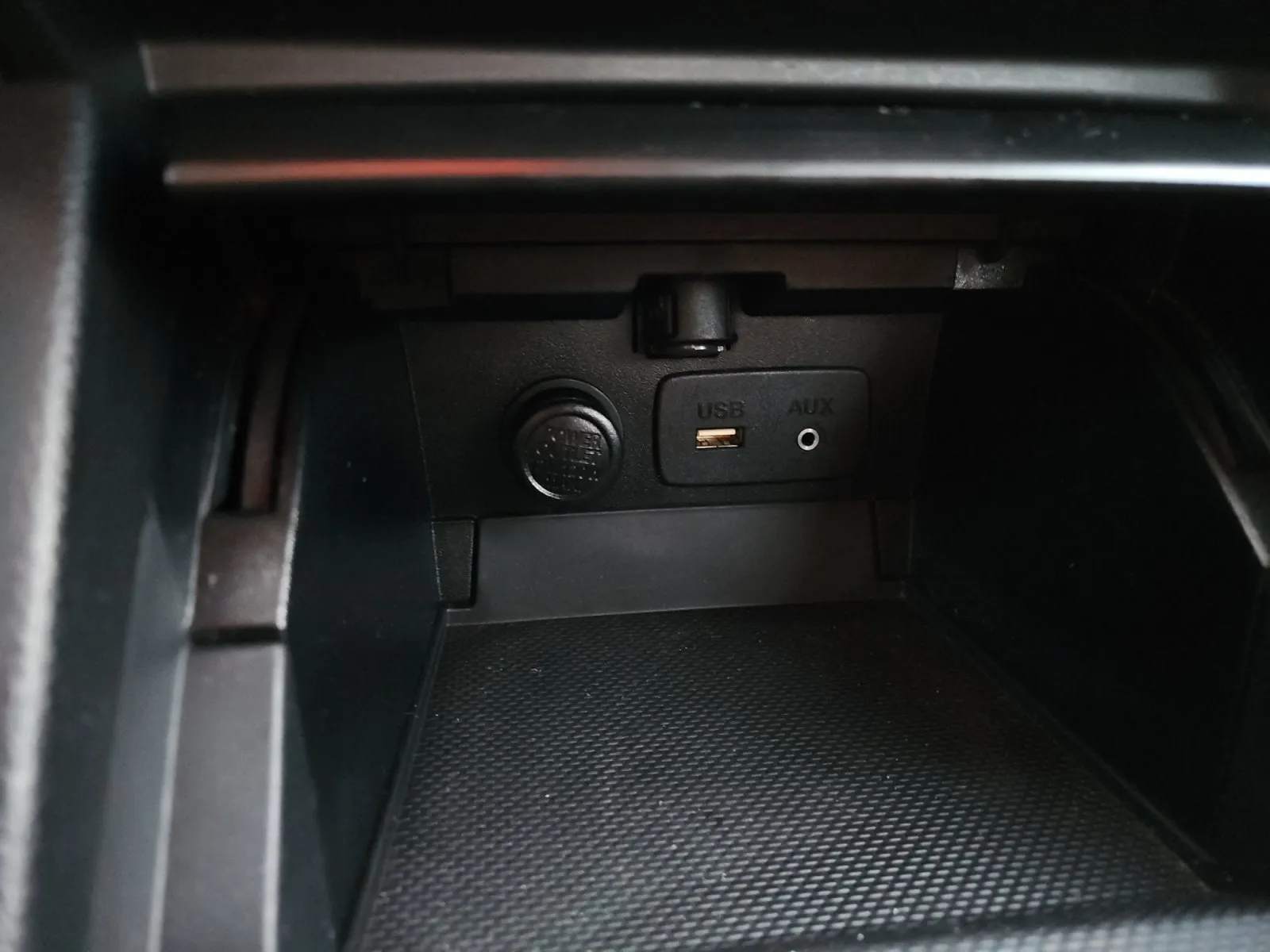 Subaru Legacy photo 17