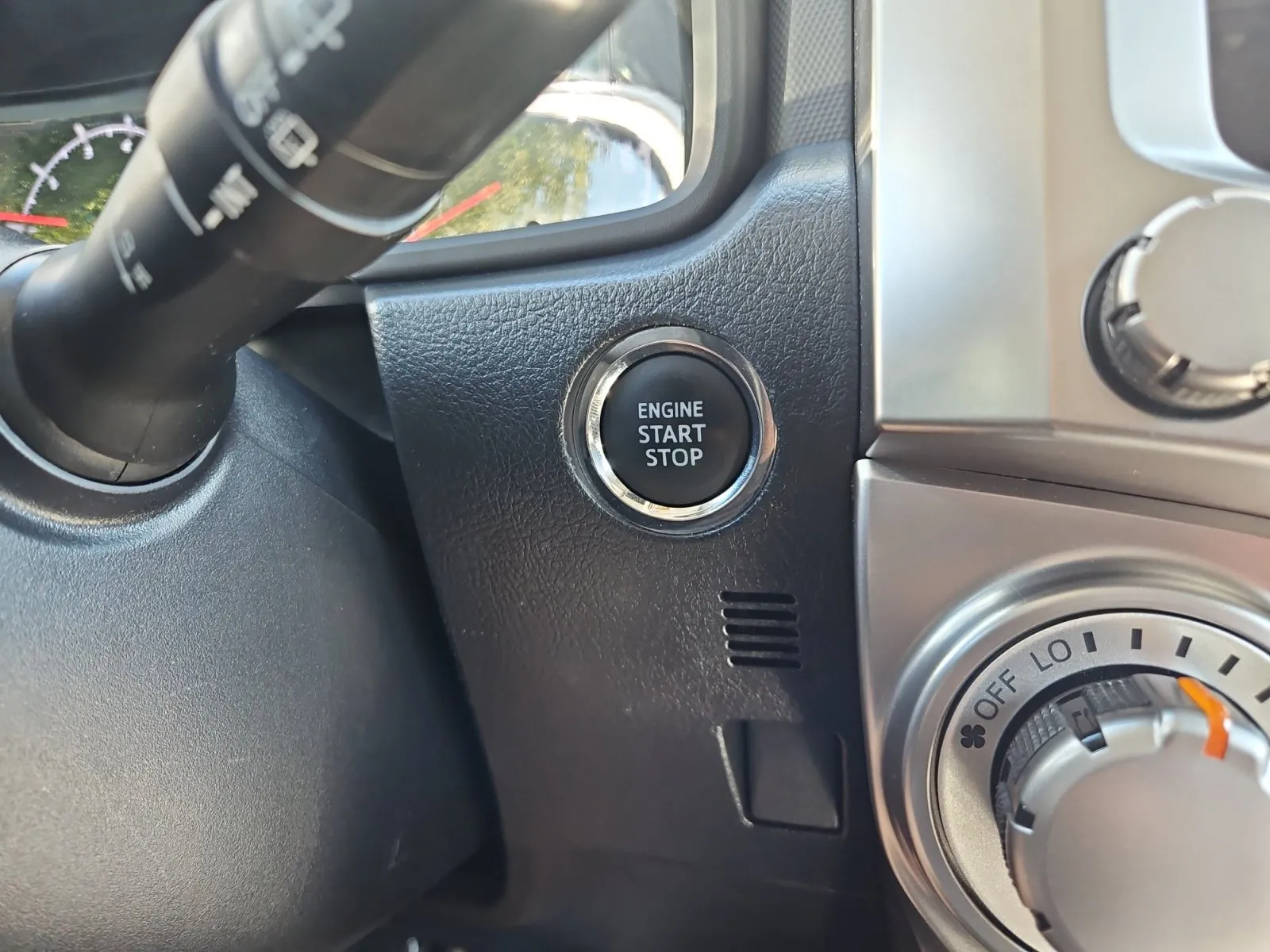 Toyota 4Runner photo 27