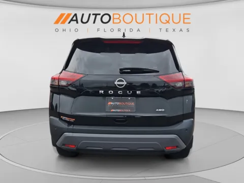 More photos of 2023 Nissan Rogue S at Auto Boutique Ohio, OH