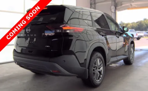 More photos of 2023 Nissan Rogue S at Auto Boutique Ohio, OH