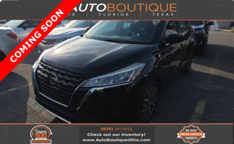 Black 2021 Nissan Kicks SV for sale in Columbus, OH