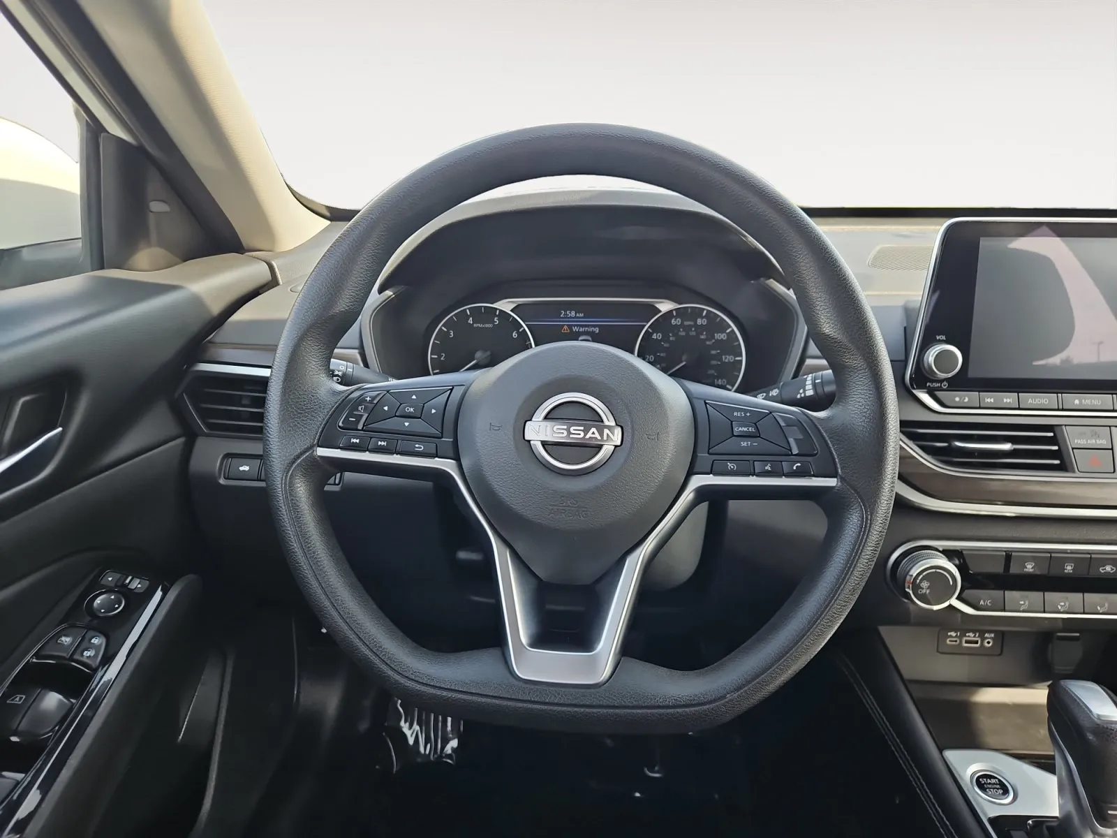 Nissan Altima photo 12