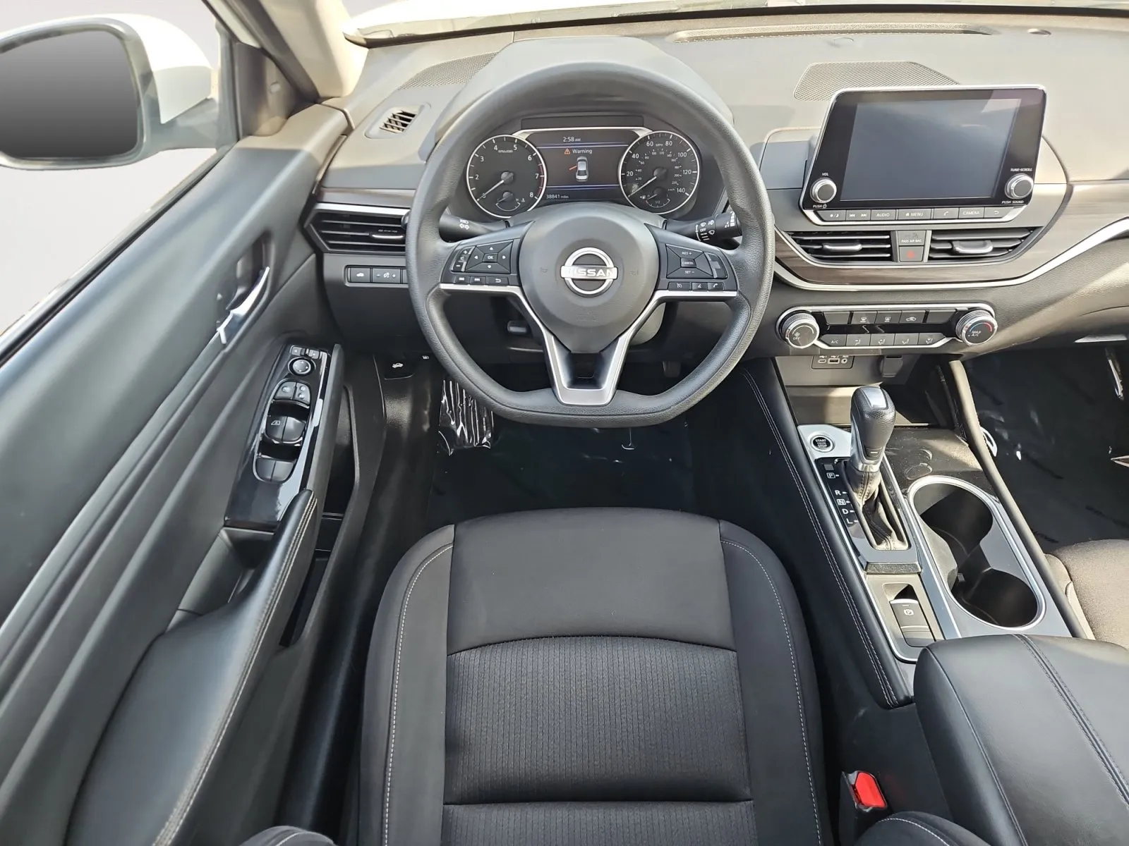 Nissan Altima photo 10