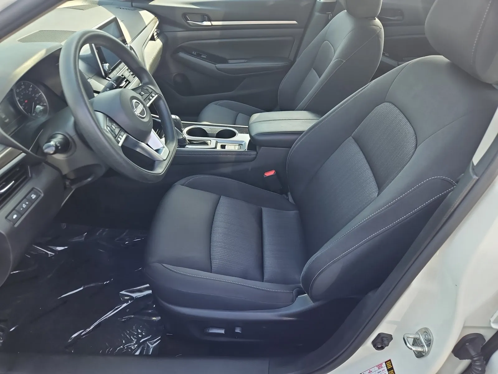Nissan Altima photo 9
