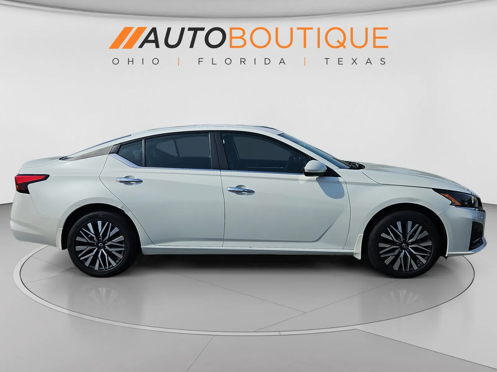 Nissan Altima photo 6