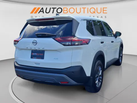More photos of 2023 Nissan Rogue S at Auto Boutique Ohio, OH