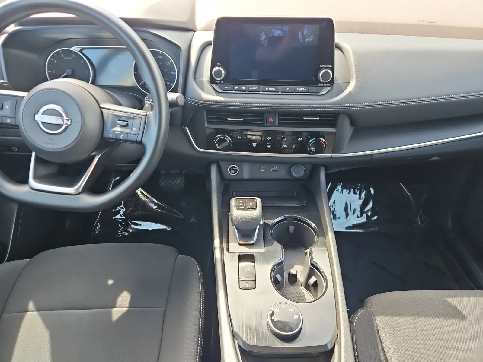 Nissan Rogue photo 11