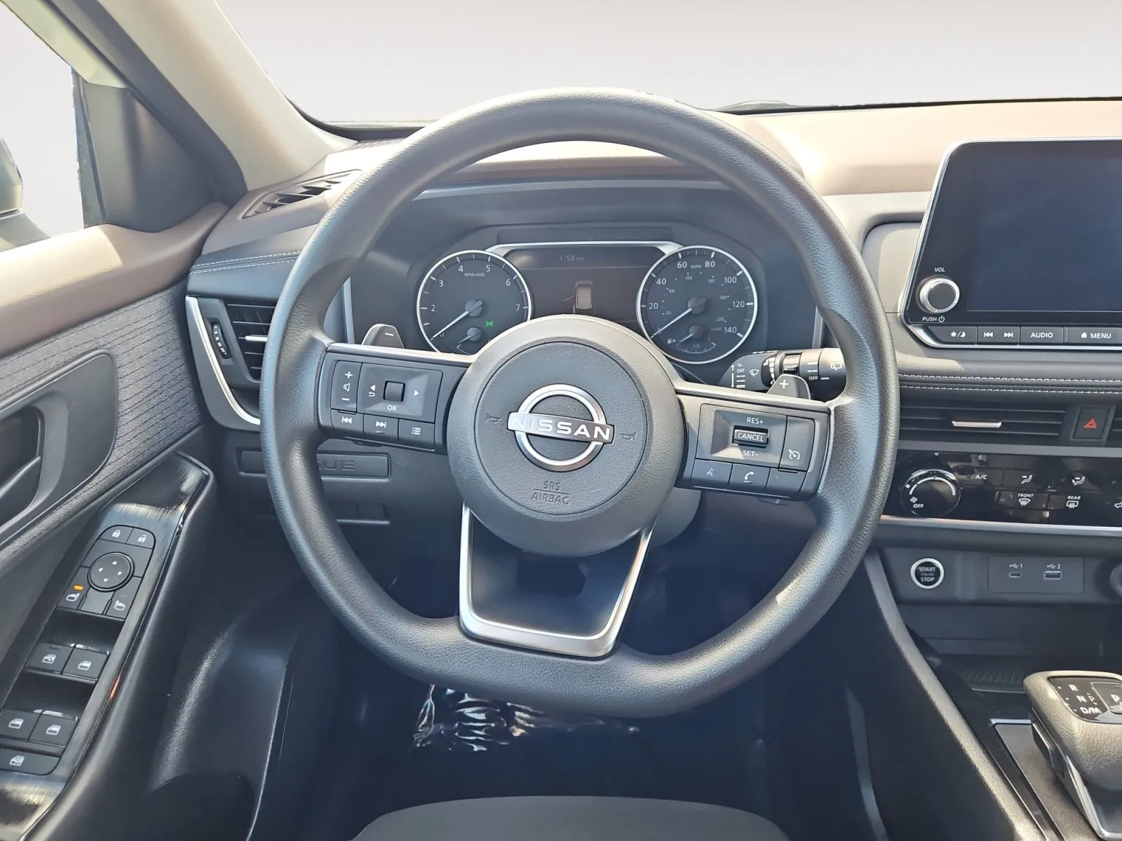 Nissan Rogue photo 12