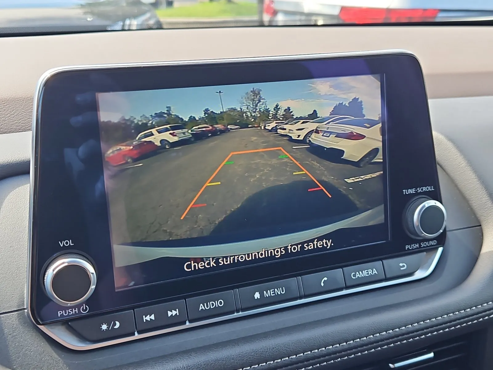 Nissan Rogue photo 16