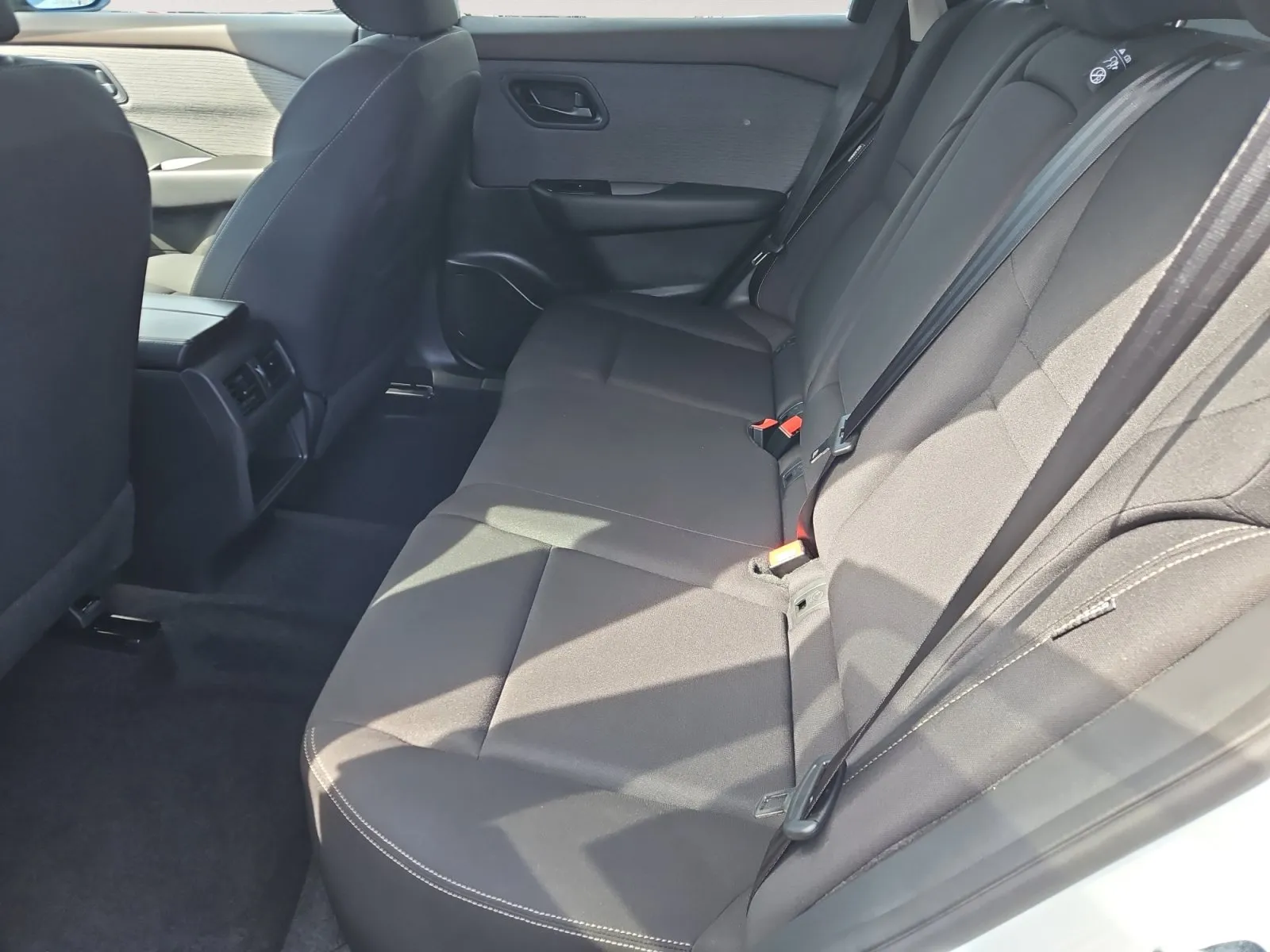 Nissan Rogue photo 13