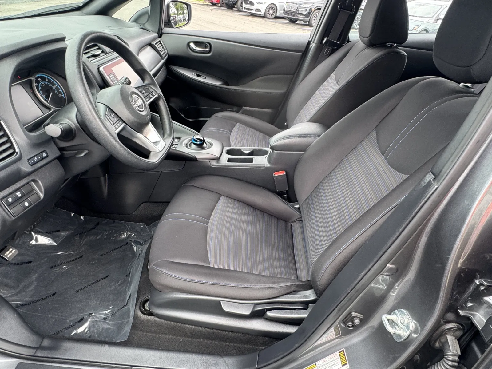 Nissan Leaf photo 28